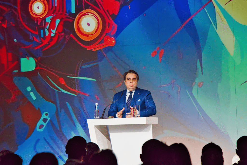 В основата на икономиката винаги седят реално три фактора на