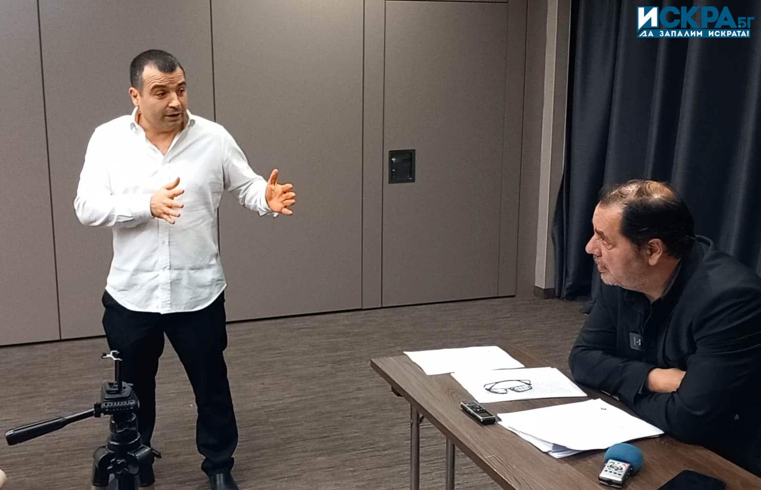 Бившият и сегашният председател на Средна европейска класа Георги Манев