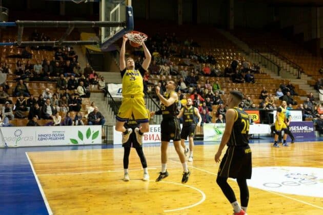 Баскетболен мач