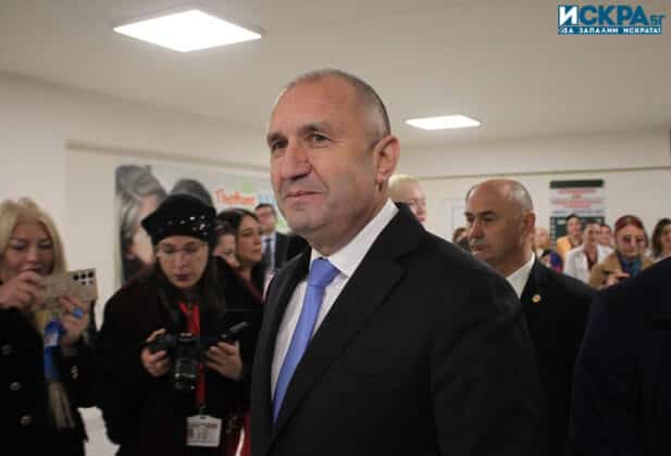 Румен Радев