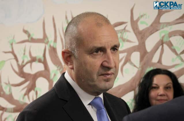 Румен Радев