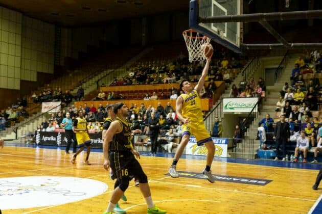 Баскетболен мач