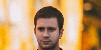 Александър Гацак