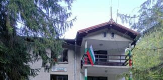 Хижа "Хубавец"