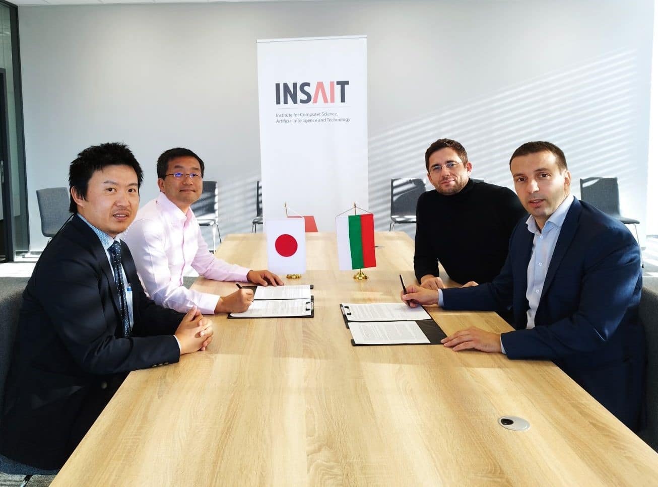 Българският INSAIT подписа споразумение за партньорство с най голямата изследователска институция в