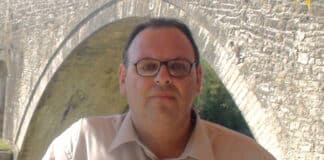 Исидорос Кардеринис