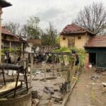 Изгоряла къща