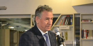 Д-р Стойчо Кацаров