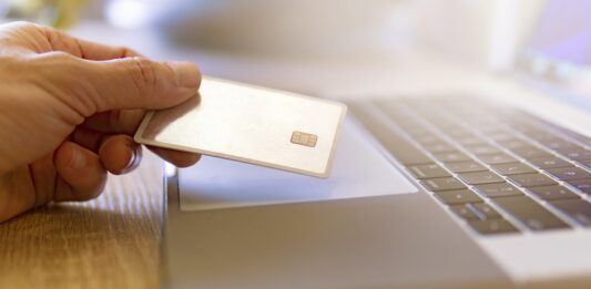 измама, кибер понеделник