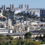 Велико Търново се изправя срещу „Кроношпан“, а в Бургас на рози ли мирише? Завод "Кроношпан"