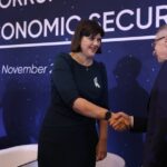 Лаура Кьовеши и Николай Денков