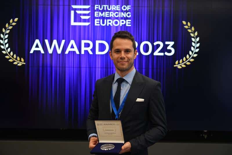 Създателят на платформата за технологично обучение Млад изобретател капитан инженер