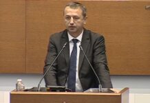 Даниел Петров