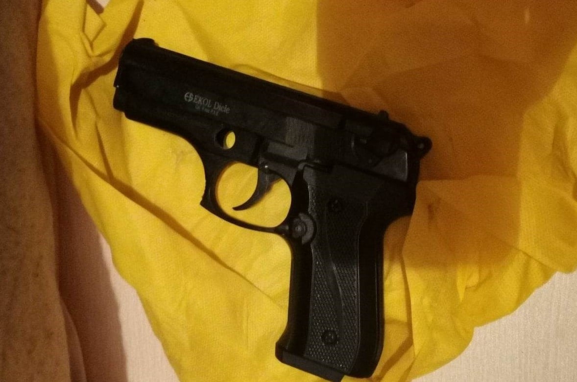 НАП обяви търг за продажба на 13 пистолета Макаров с