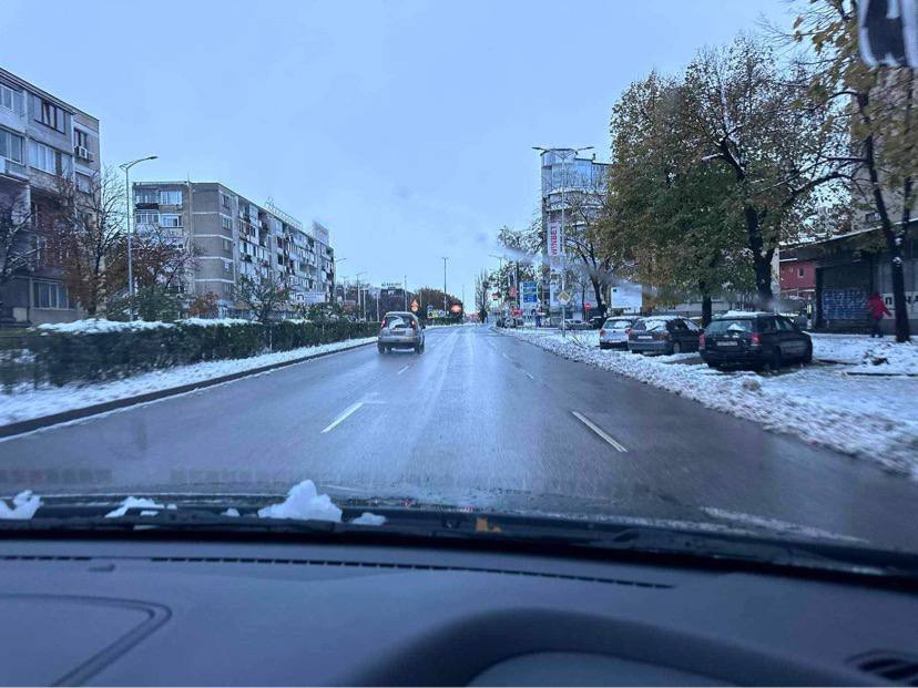 52 машини работят по улиците на града от първите часове