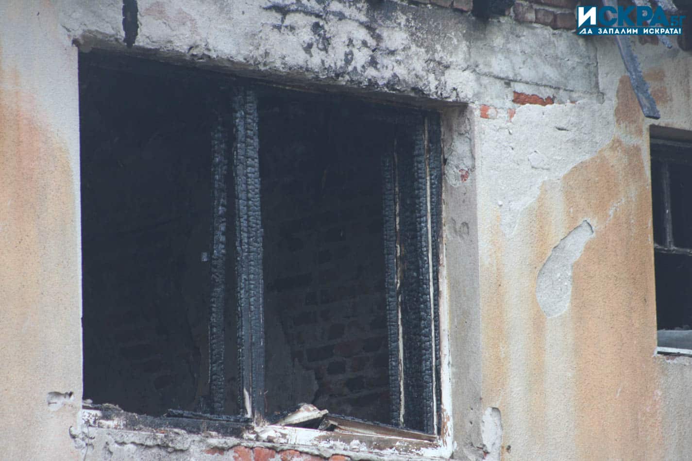 Пожар остави 24 семейства на улицата в Стара Загора Огънят