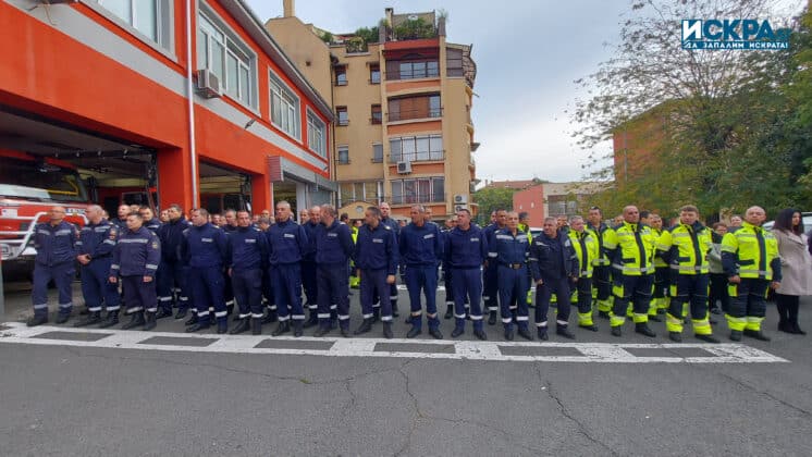 Награждаване на пожарникари