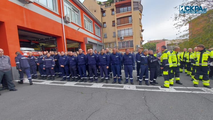 Награждаване на пожарникари