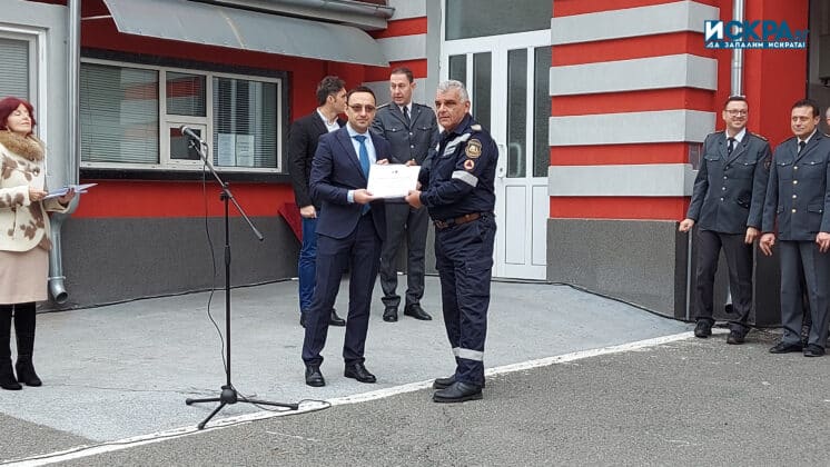 Награждаване на пожарникари