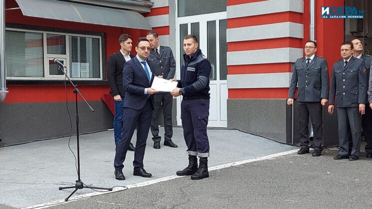 Награждаване на пожарникари