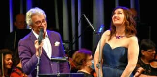 Приказка за двама