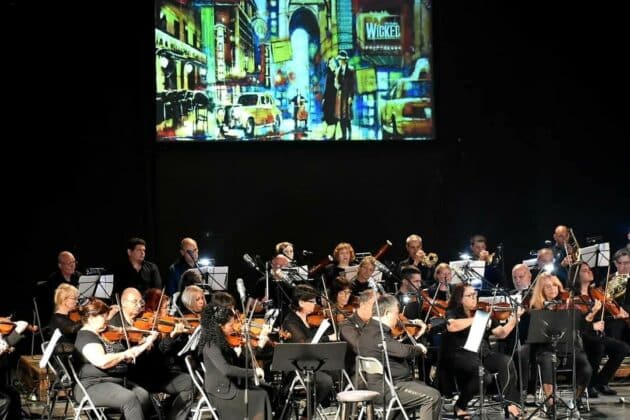 Приказка за двама