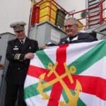 Проф. Христо Пимпирев с флага на ВВС