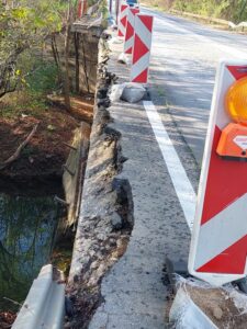 Пропаднал мост.