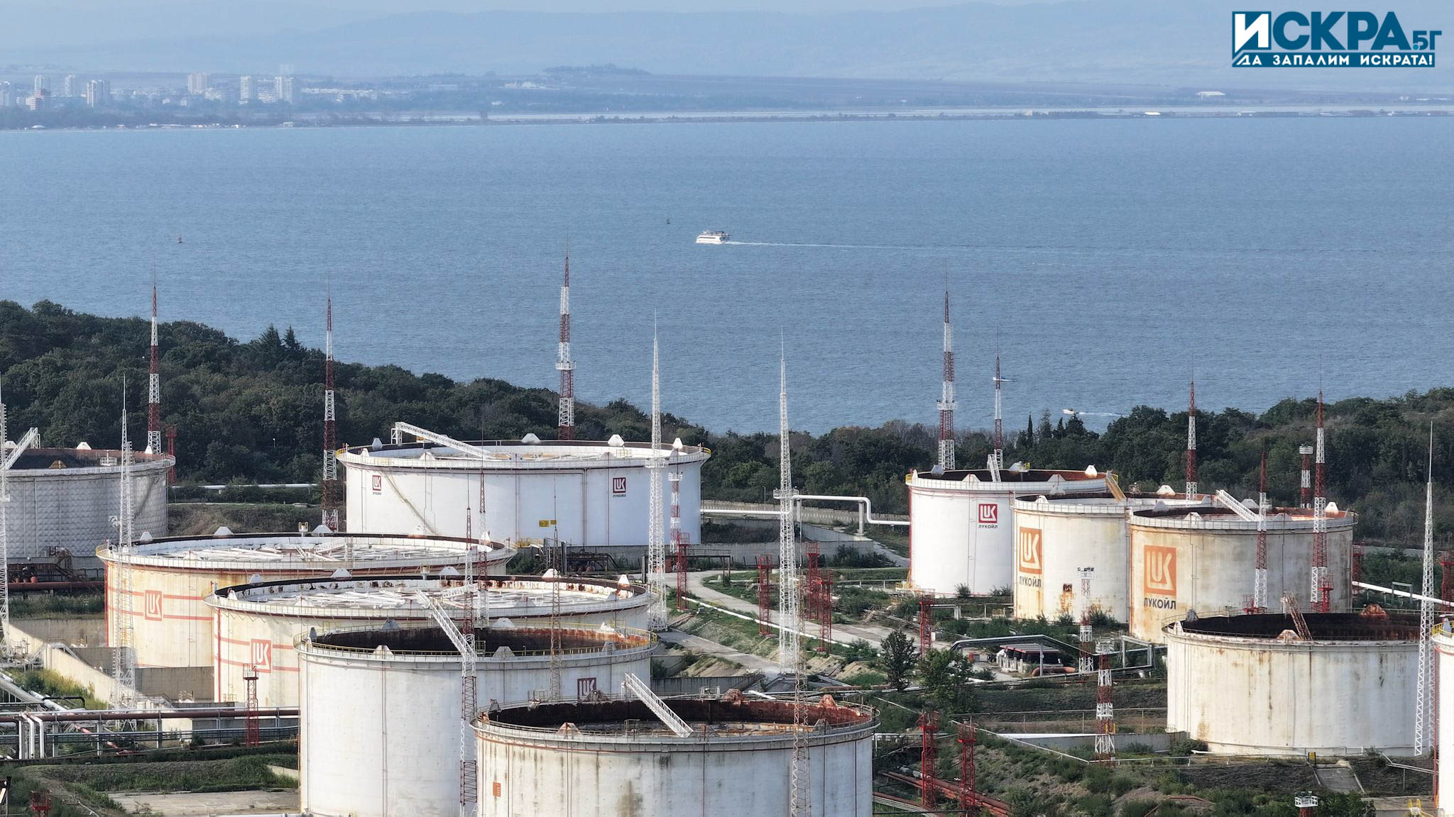 Insaoil will buy the refinery of Lukoil in Burgas This