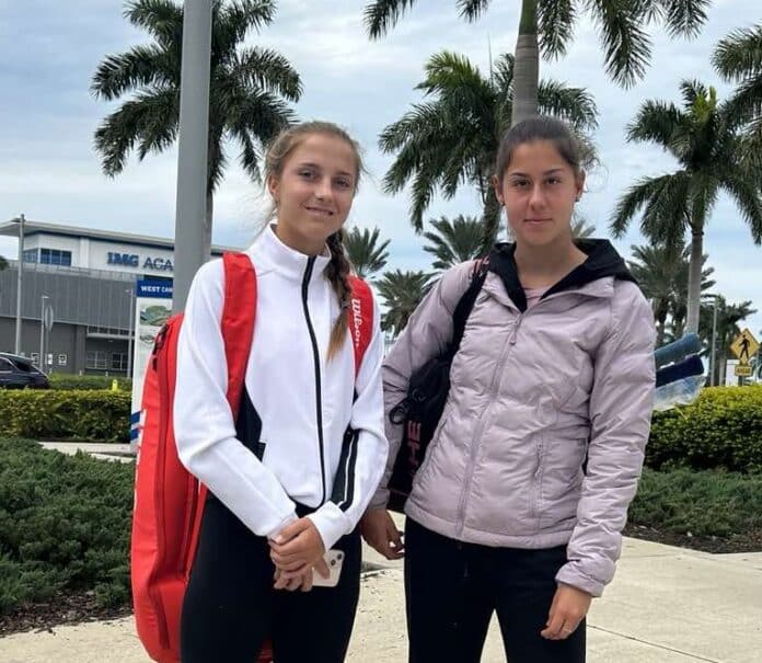 Росица Денчева и Елизара Янева