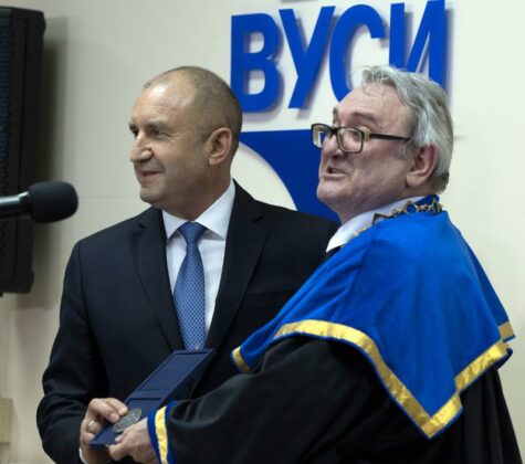 Румен Радев