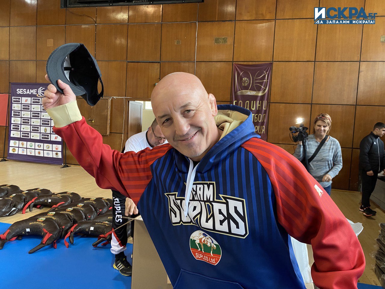 Генералният мениджър на федерацията по борба на Съединените американски щати