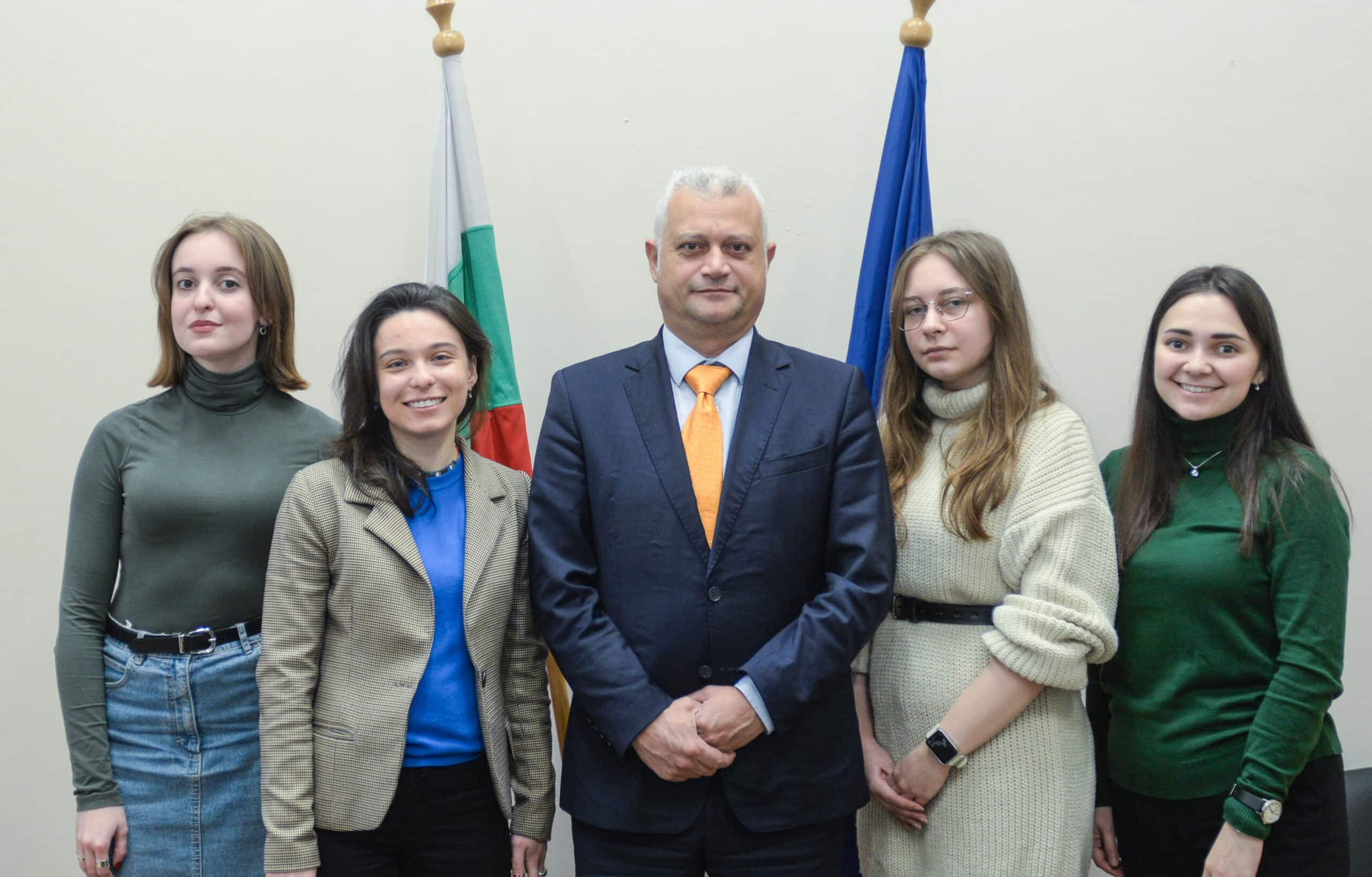 Заместник министърът на правосъдието Емил Дечев се срещна със защитници на