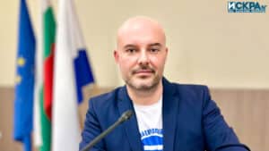 Стоян Царев