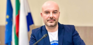 Стоян Царев