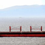 Търговски кораб