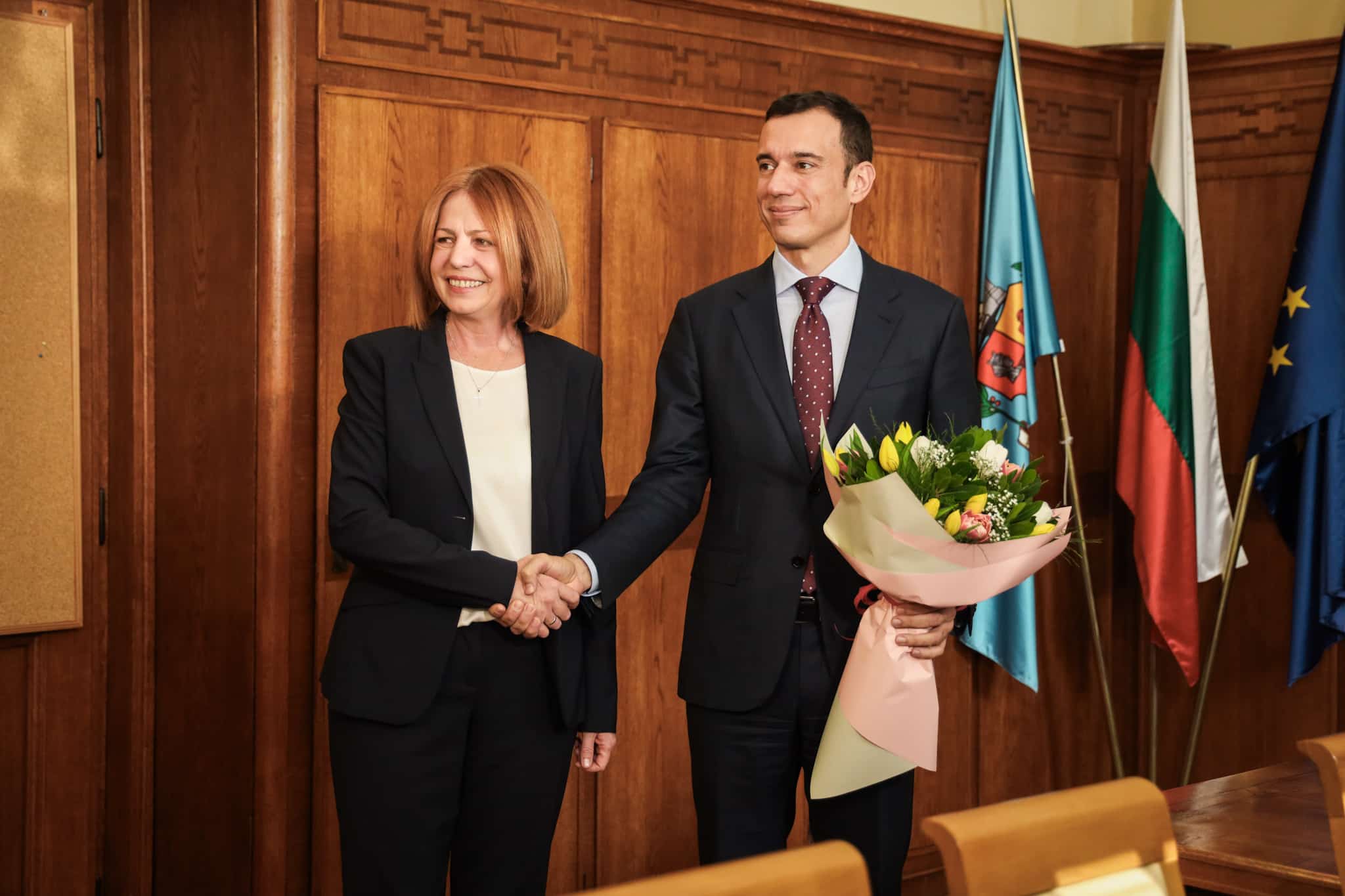 Новият кмет на София Васил Терзиев прие официално поста от