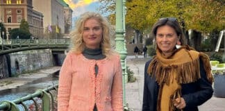 Зарица Динкова в Австрия