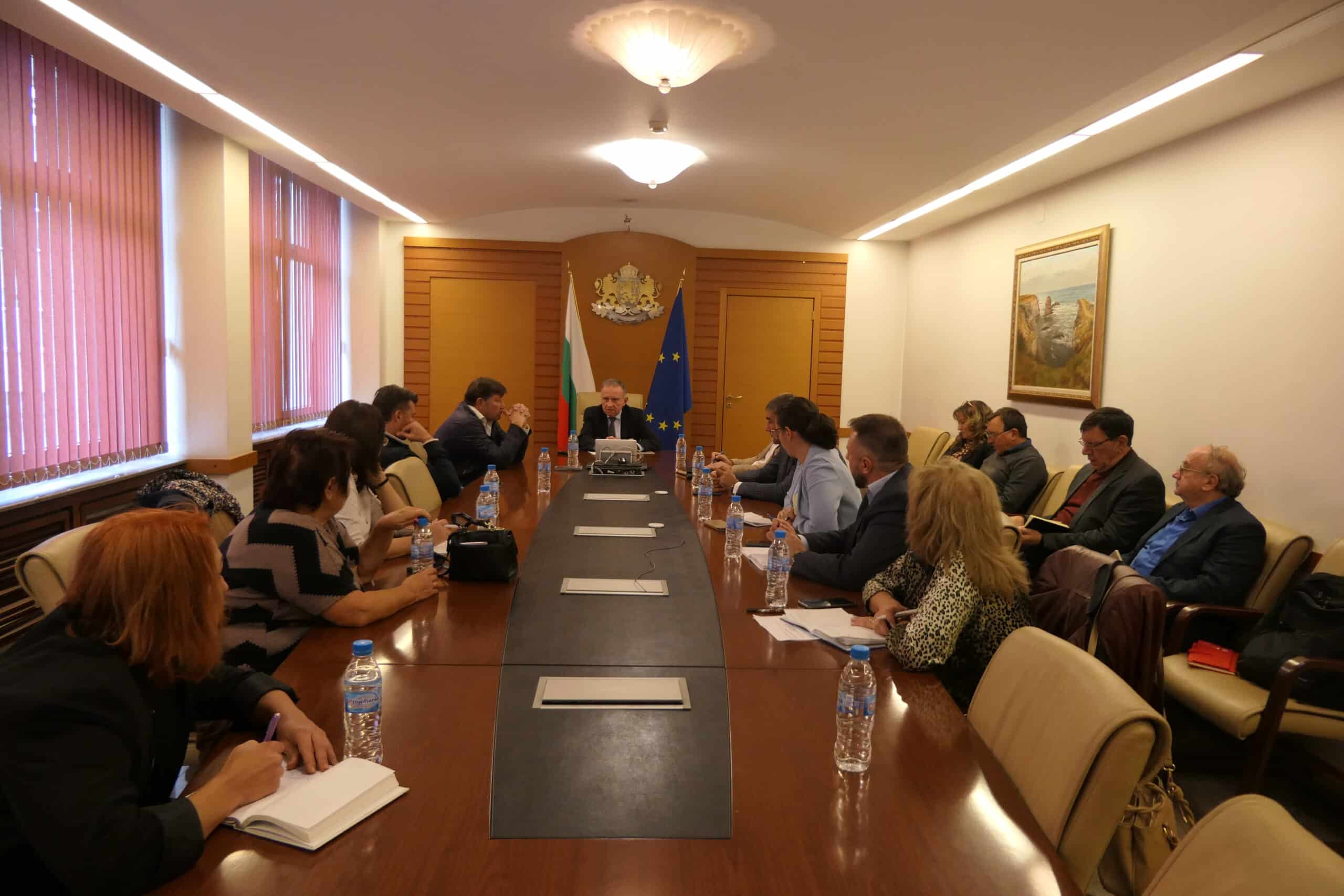 Подготвяме нормативни промени с които да защитим производителите на първична