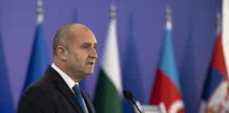 Румен Радев