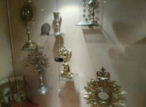 Фиг. 9. Монстранциите в криптата, сн. автора