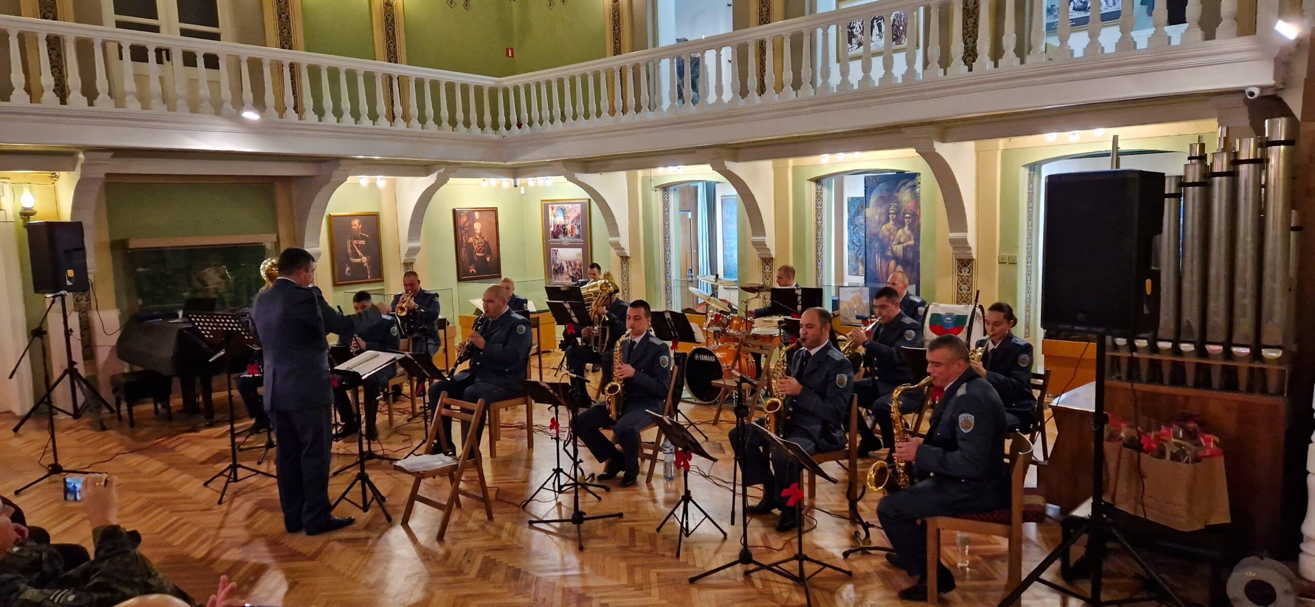 На 21 декември в навечерието на светлия християнски празник Рождество