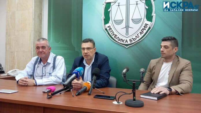Прокуро Ангел Георгиев, прокурор Георги Чинев и комисар Ради Пенев