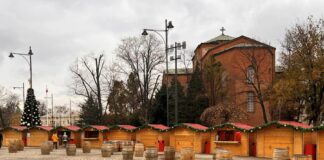 Коледен пазар