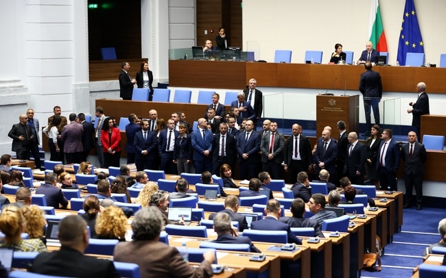 Лидерът на ПП Възраждане Костадин Костадинов обяви че парламентът няма