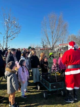 Коледни празници