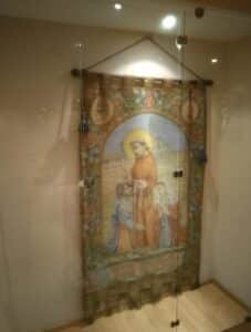 Фиг. 10. Монстранциите в криптата, сн. автора.