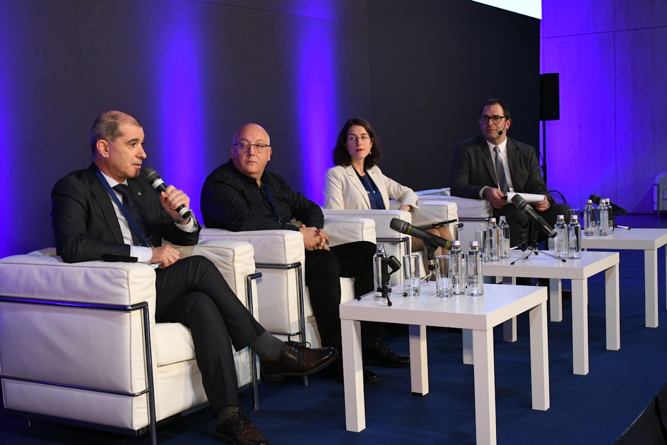 Образованието на бъдещето трябва да бъде персонализирано и насочено към