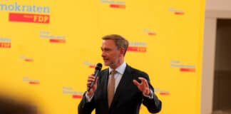 Кристиан Линднер, Германия