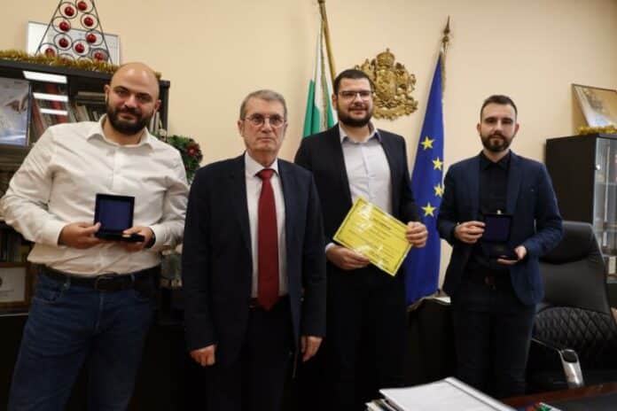 Посланици на донорството